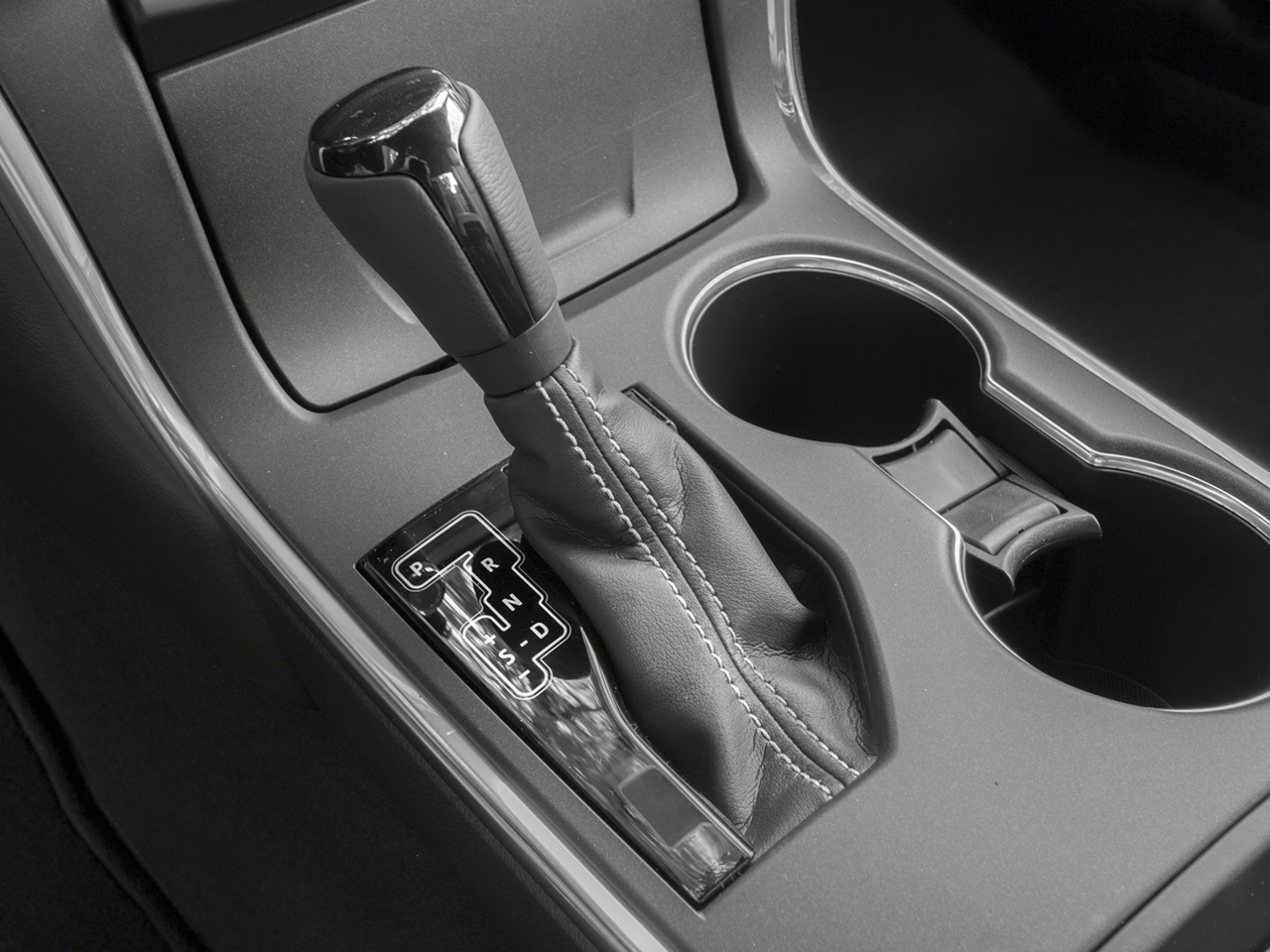 2016 Toyota Camry SE 4D Sedan