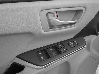 2016 Toyota Camry SE 4D Sedan