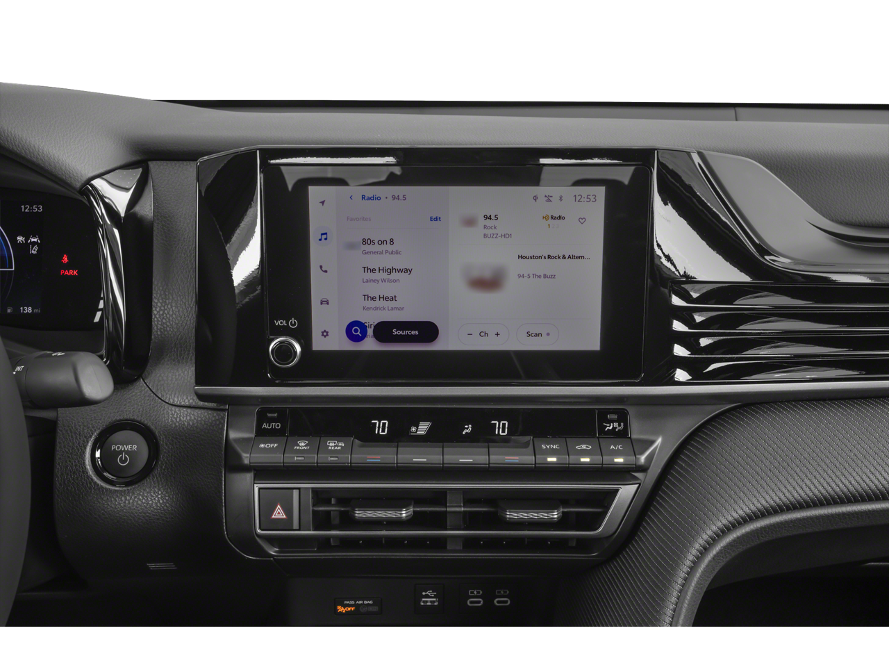 2025 Toyota Camry SE 4D Sedan