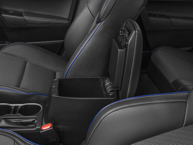 2017 Toyota Corolla SE 4D Sedan