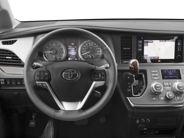 2017 Toyota Sienna XLE 4D Passenger Van