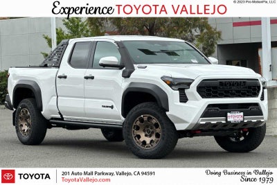2026 Toyota Tacoma i-FORCE MAX Tacoma Trailhunter