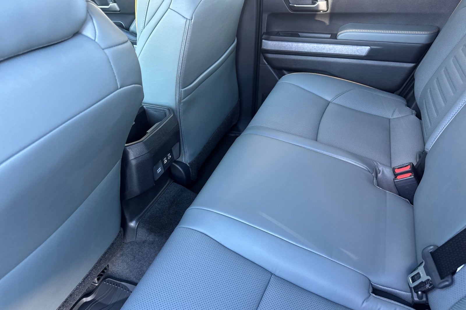 2025 Toyota Tacoma i-FORCE MAX Tacoma Trailhunter