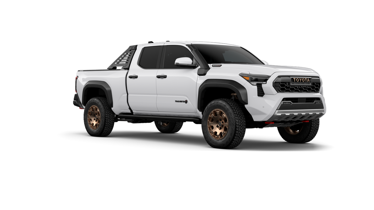 2025 Toyota Tacoma i-FORCE MAX Tacoma Trailhunter