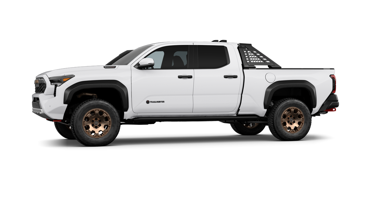 2025 Toyota Tacoma i-FORCE MAX Tacoma Trailhunter