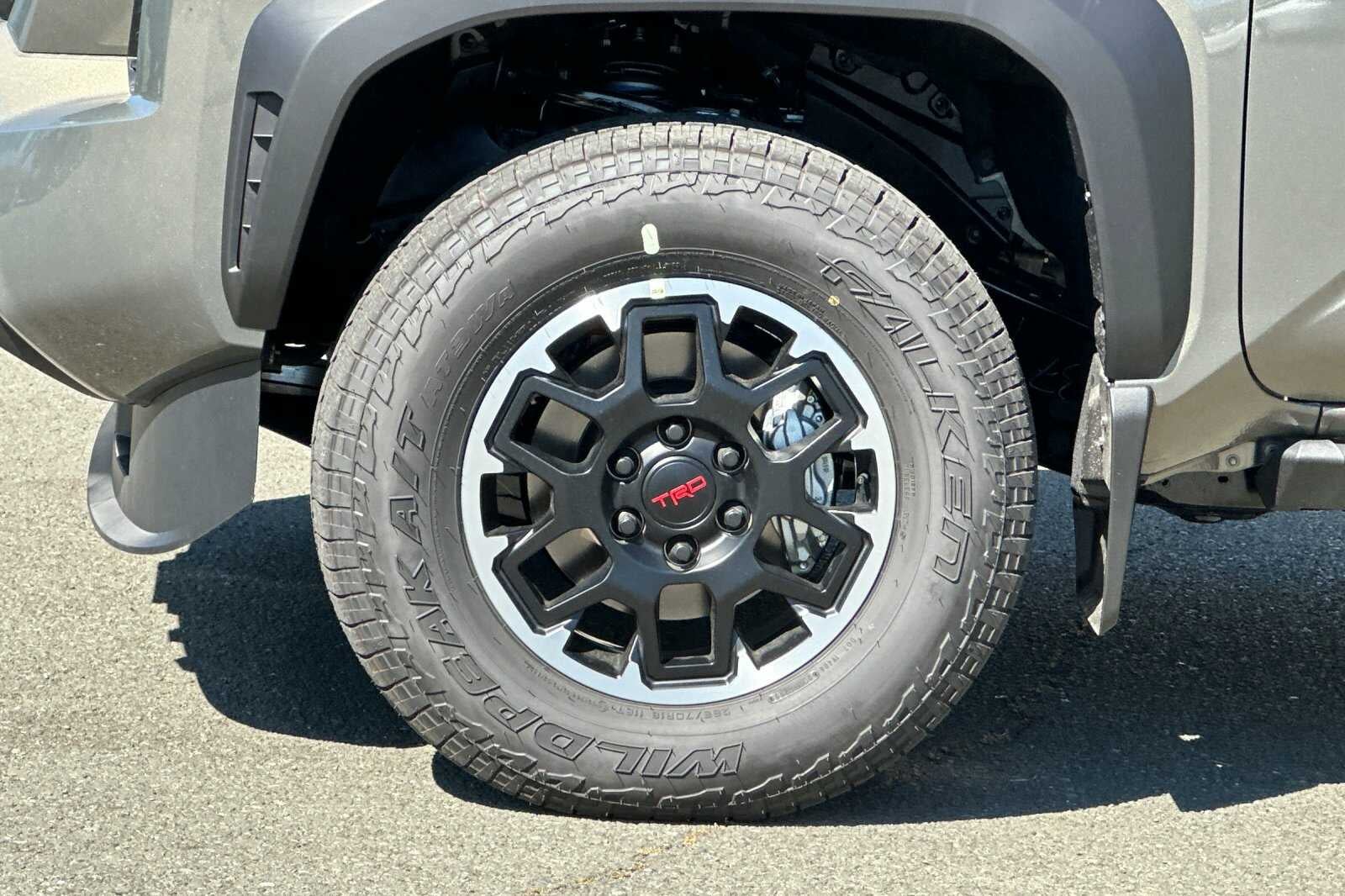 2026 Toyota Tacoma i-FORCE MAX Tacoma TRD Off-Road