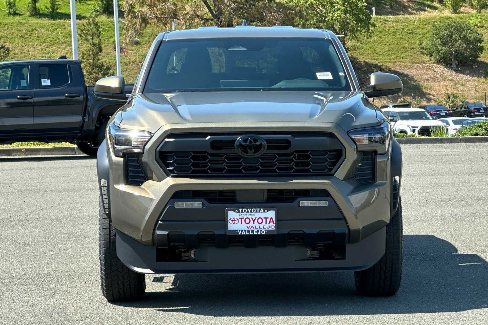 2026 Toyota Tacoma i-FORCE MAX Tacoma TRD Off-Road