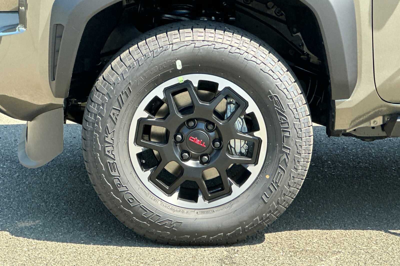 2026 Toyota Tacoma i-FORCE MAX Tacoma TRD Off-Road