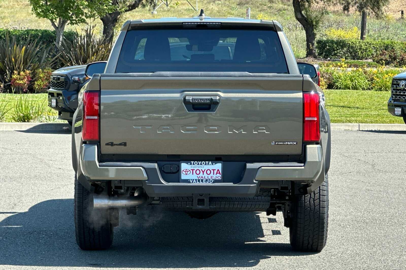 2026 Toyota Tacoma i-FORCE MAX Tacoma TRD Off-Road