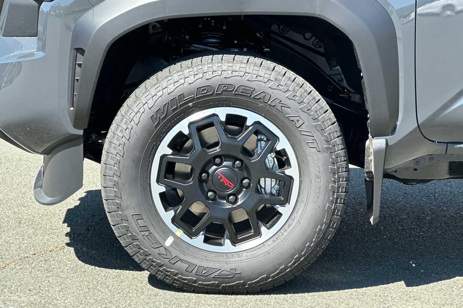 2026 Toyota Tacoma i-FORCE MAX Tacoma TRD Off-Road