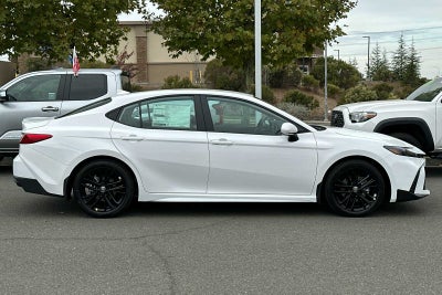 2026 Toyota Camry SE