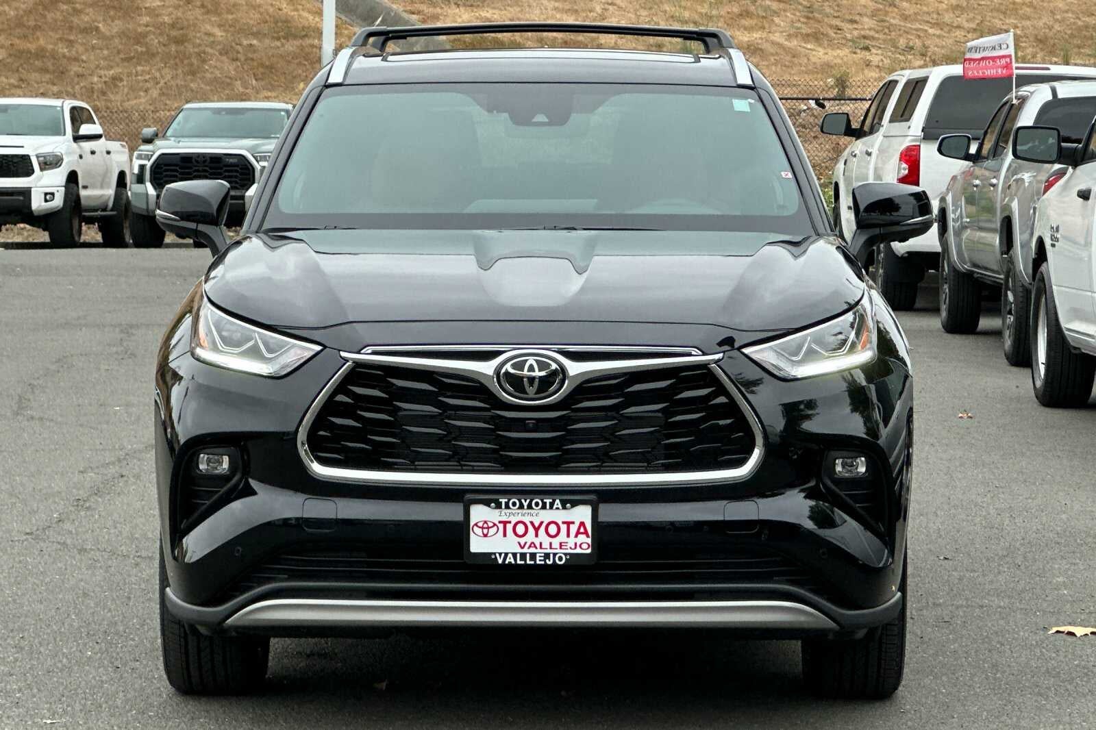 2026 Toyota Highlander Hybrid Platinum