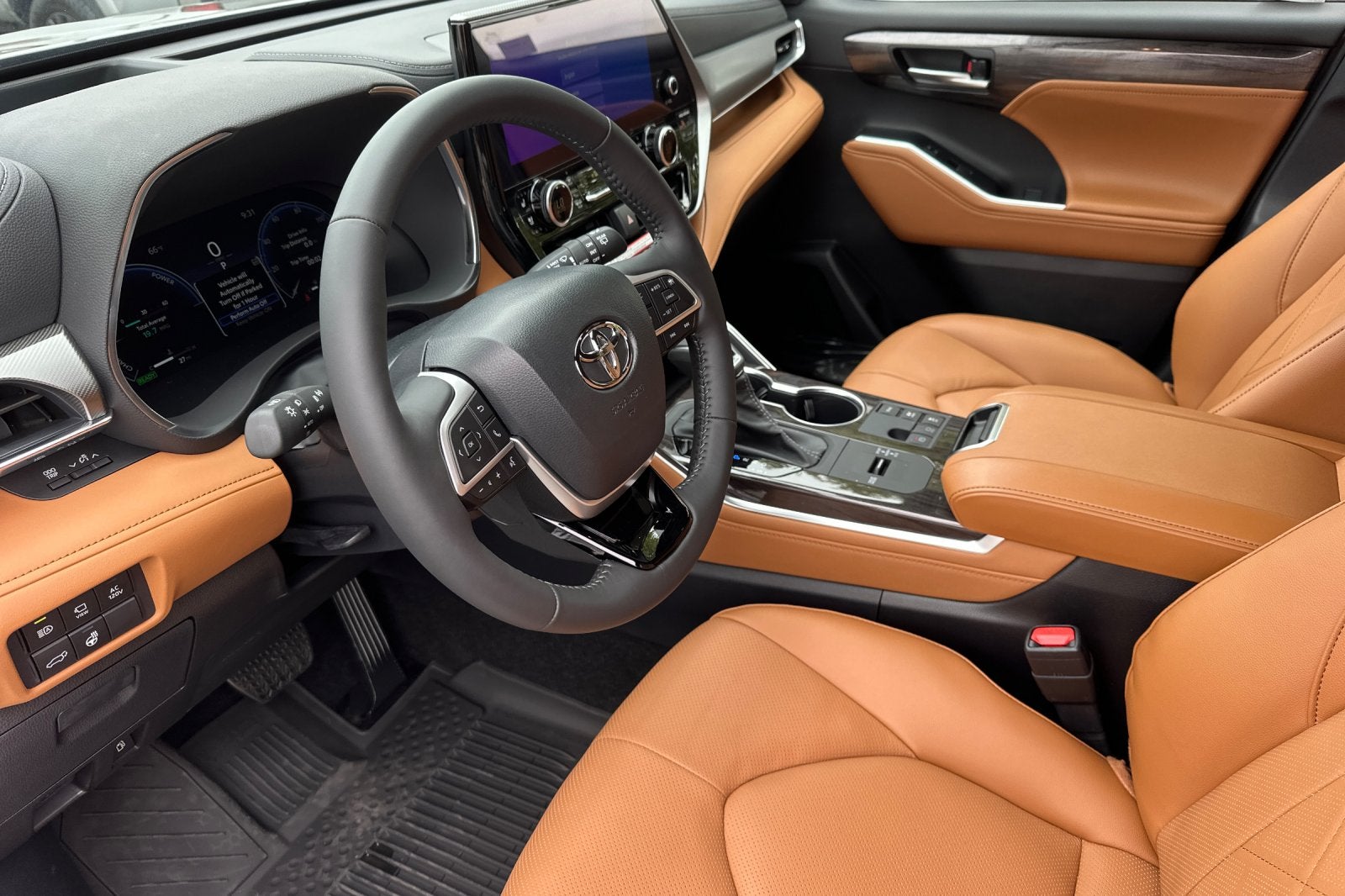 2026 Toyota Highlander Hybrid Platinum