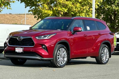 2026 Toyota Highlander Hybrid Platinum