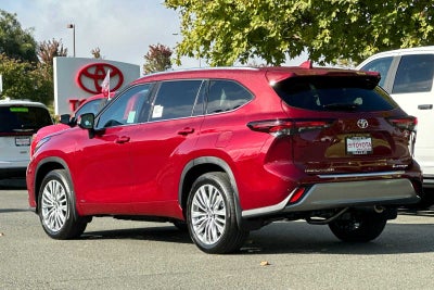 2026 Toyota Highlander Hybrid Platinum