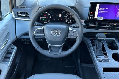 2026 Toyota Sienna XLE