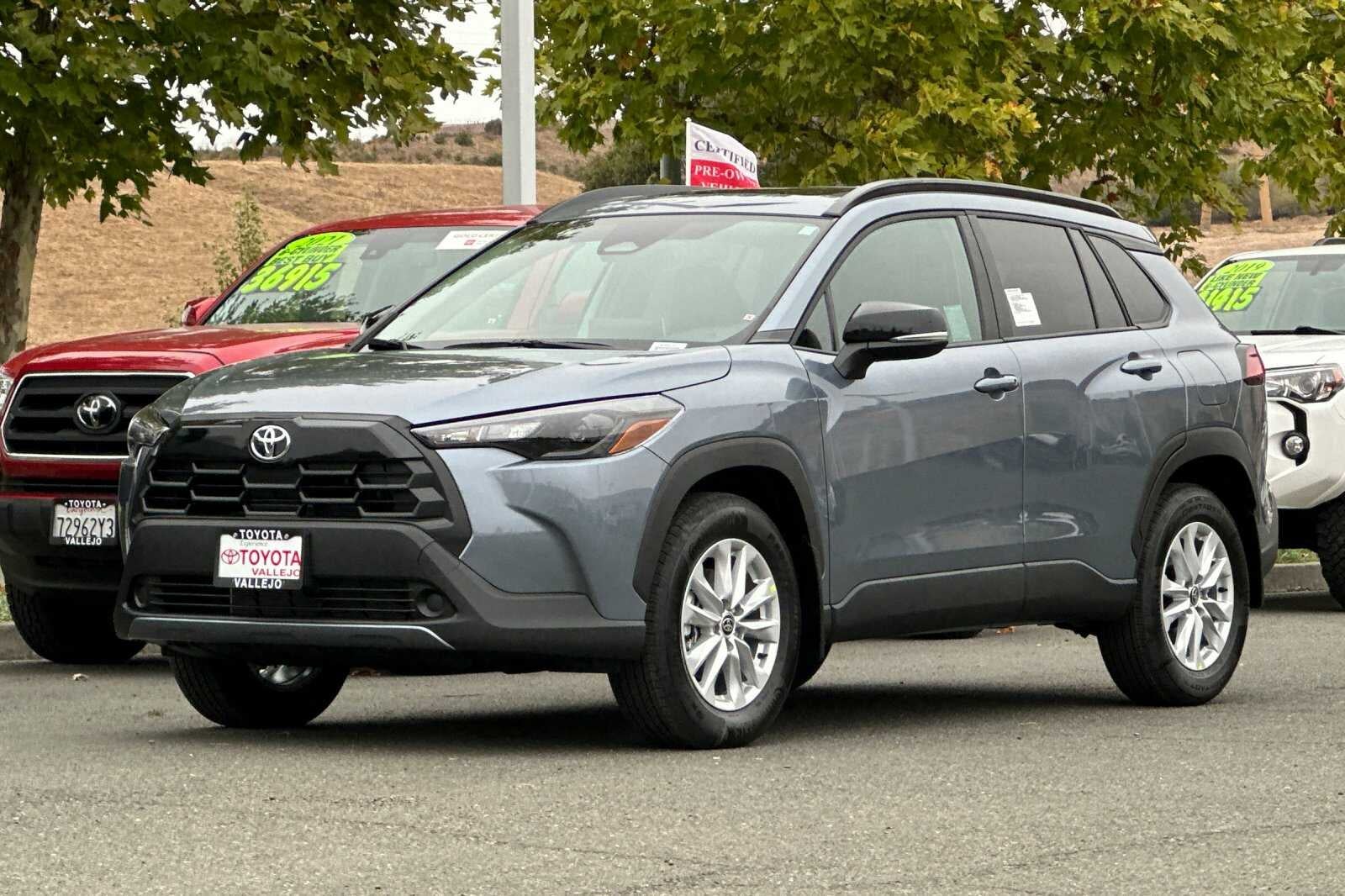 2026 Toyota Corolla Cross LE