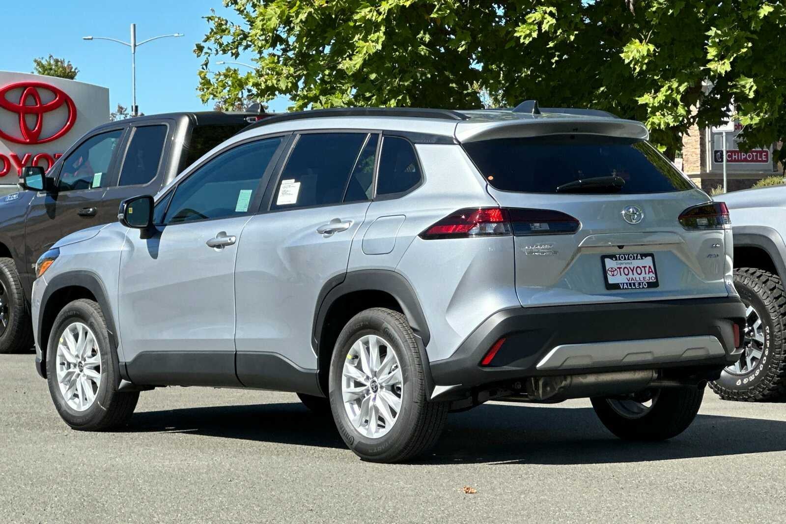2026 Toyota Corolla Cross LE