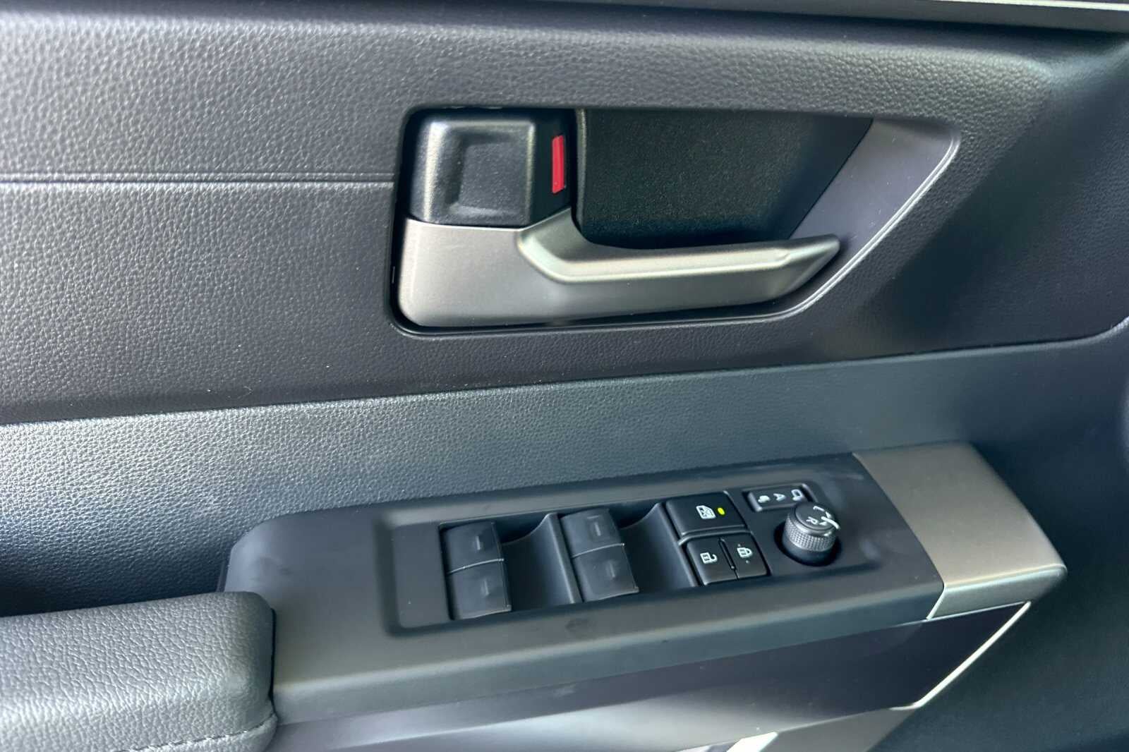 2026 Toyota Sequoia SR5