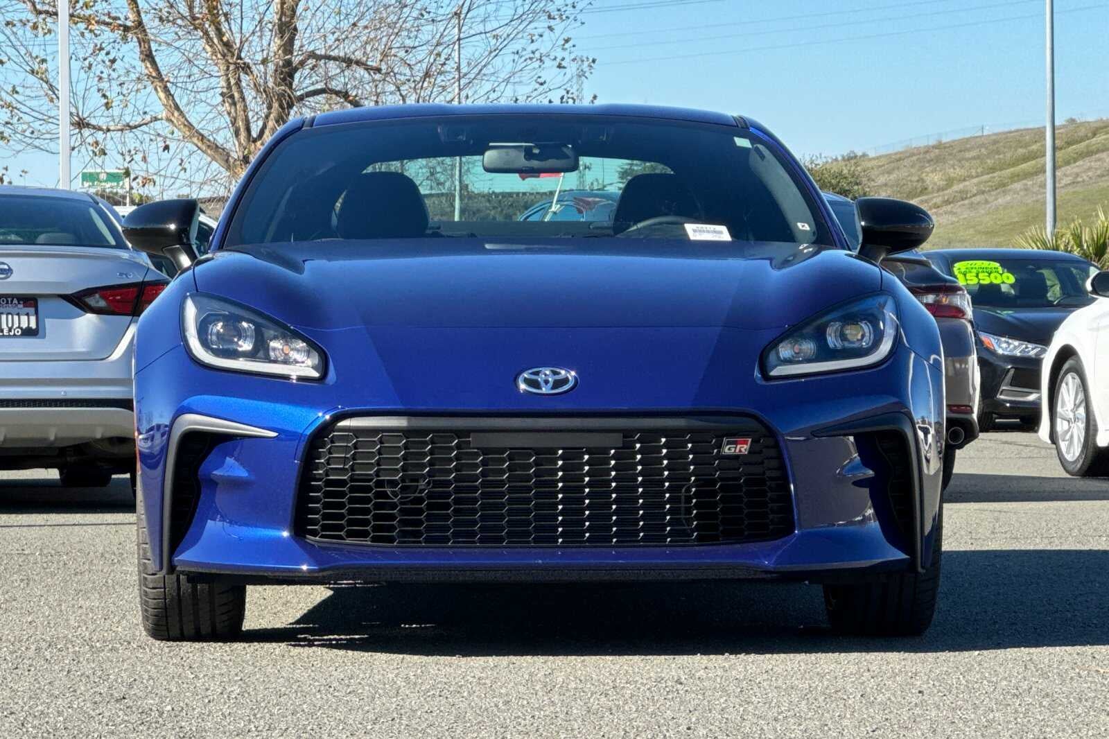 2026 Toyota GR86 Premium MT