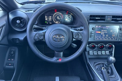 2026 Toyota GR86 Premium MT