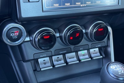 2026 Toyota GR86 Premium MT