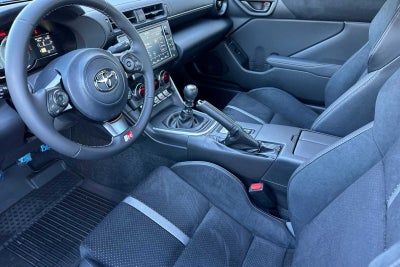 2026 Toyota GR86 Premium MT
