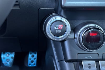 2026 Toyota GR86 Premium MT