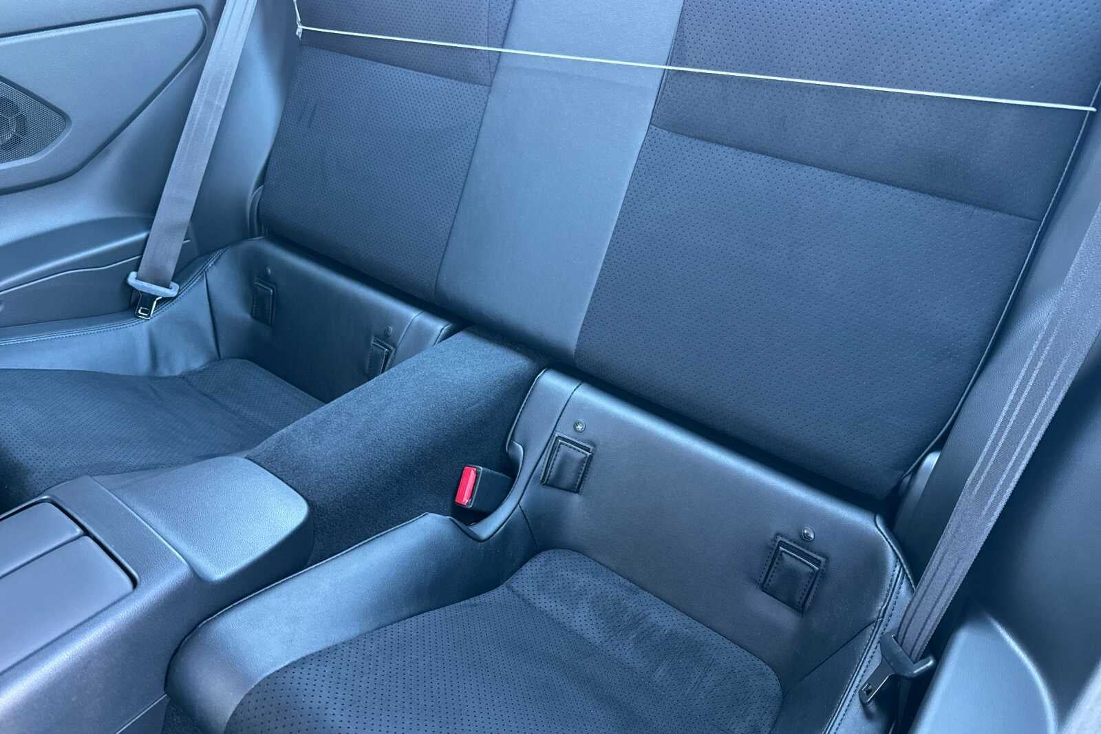 2026 Toyota GR86 Premium MT