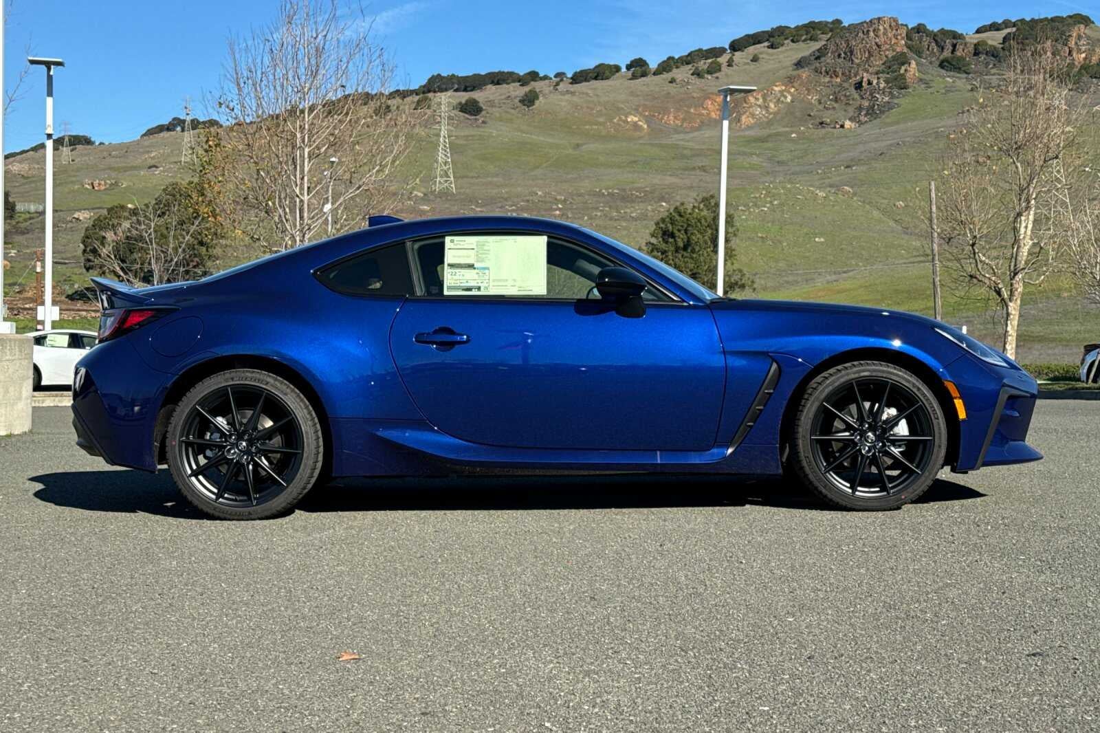 2026 Toyota GR86 Premium MT