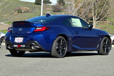 2026 Toyota GR86 Premium MT