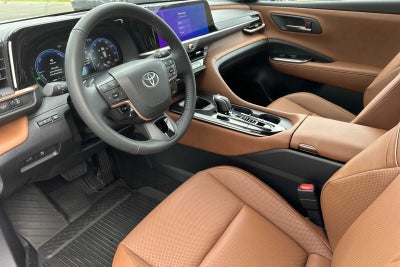 2026 Toyota Toyota Crown Signia XLE