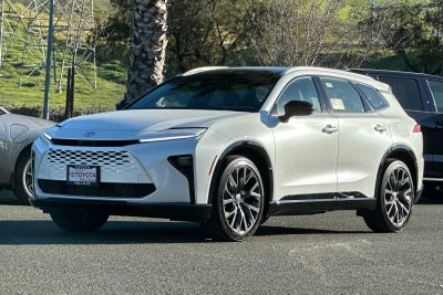 2026 Toyota Toyota Crown Signia Limited