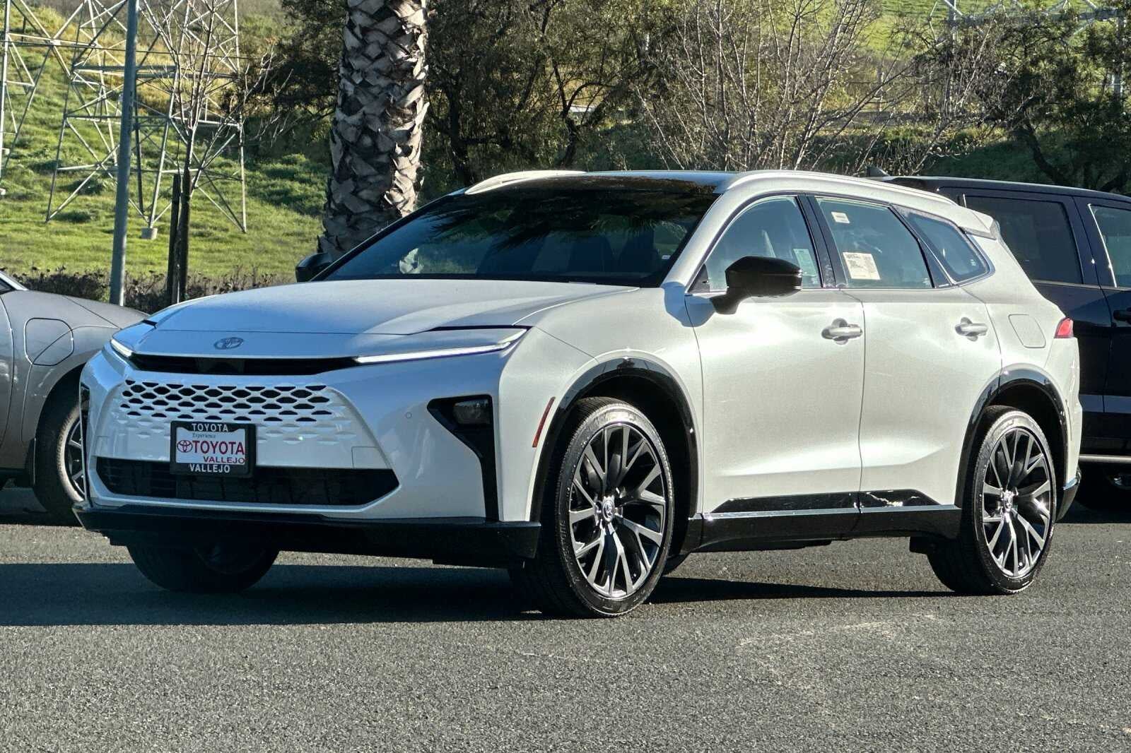 2026 Toyota Toyota Crown Signia Limited