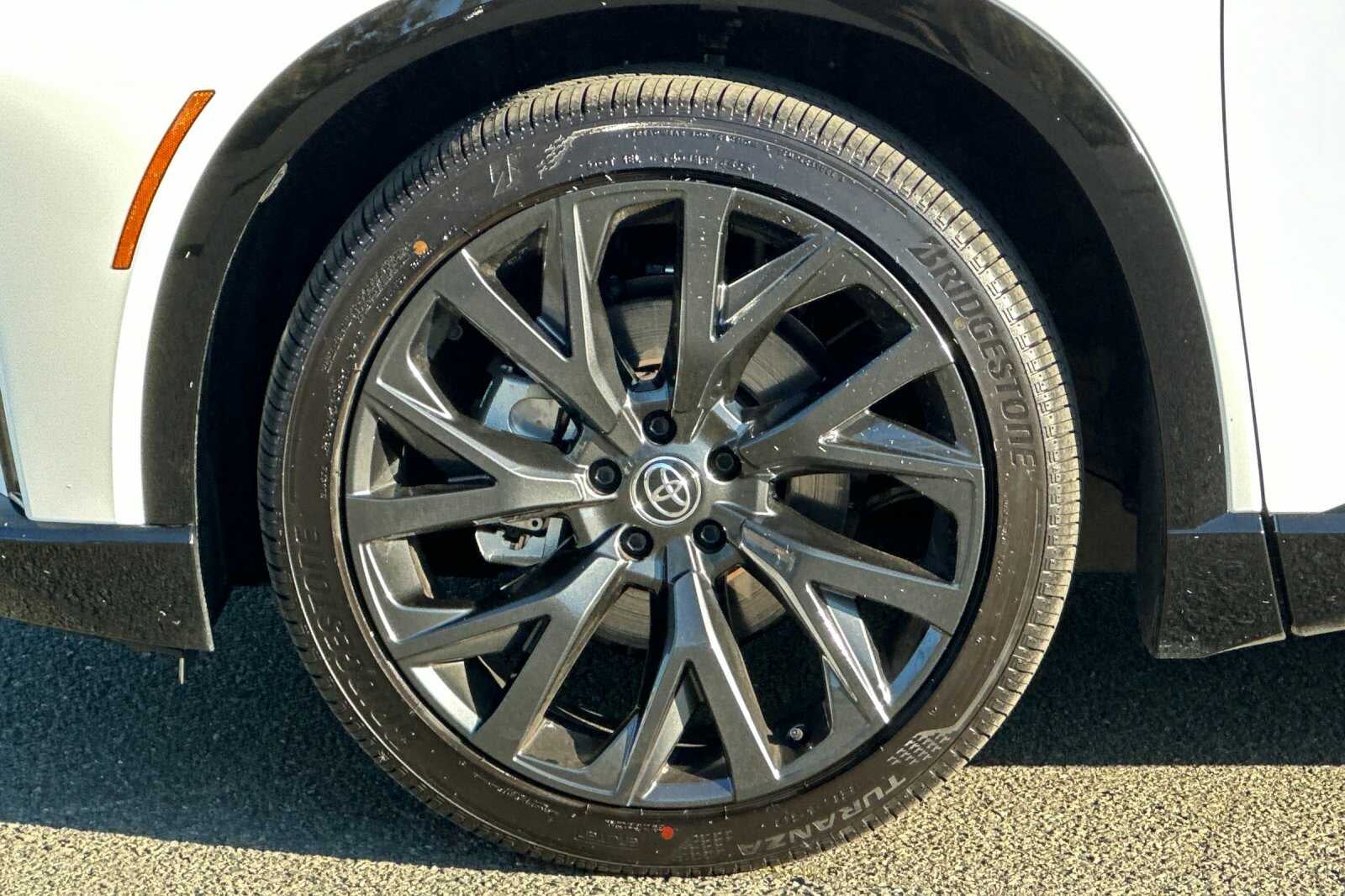 2026 Toyota Toyota Crown Signia Limited