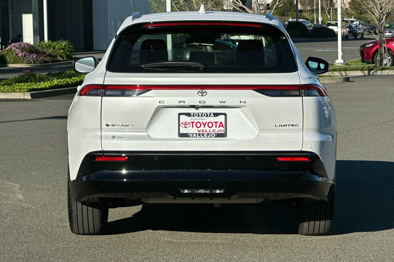 2026 Toyota Toyota Crown Signia Limited