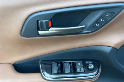 2026 Toyota Toyota Crown Signia Limited