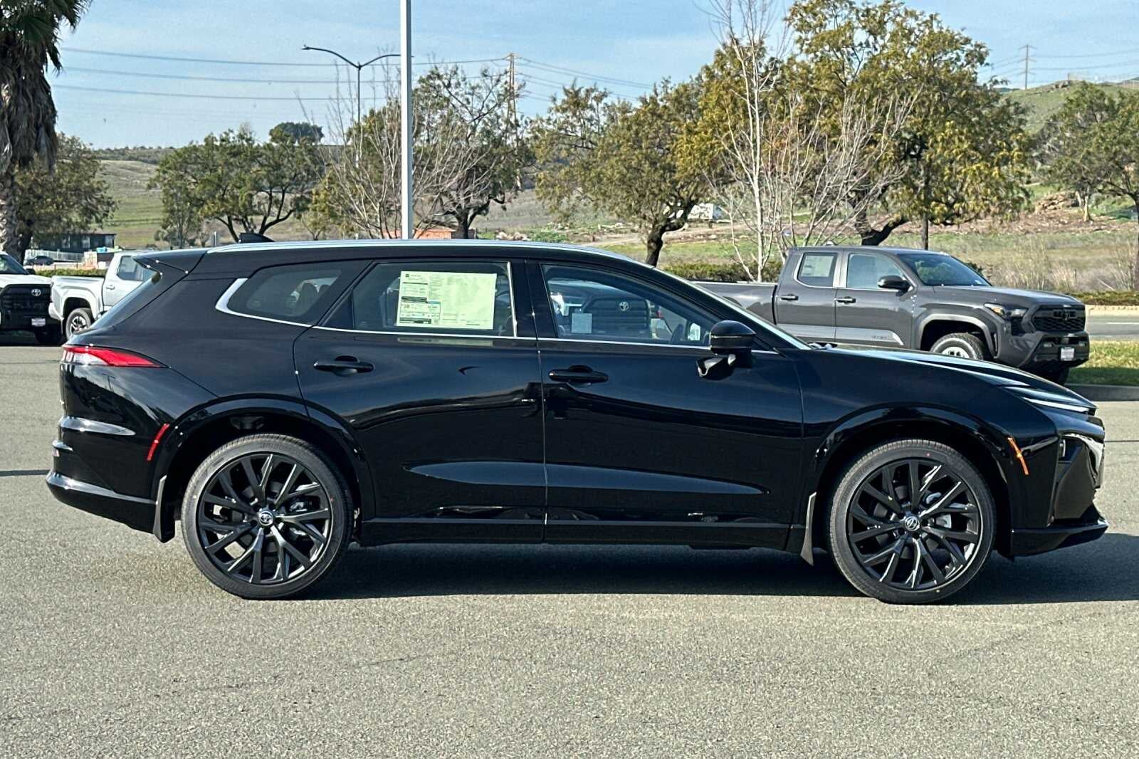 2026 Toyota Toyota Crown Signia Limited