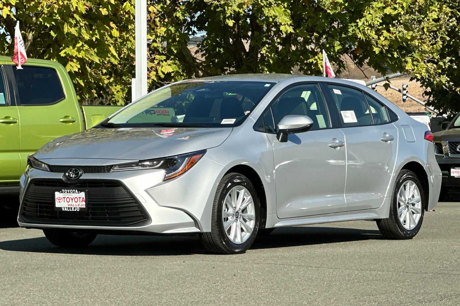 2027 Toyota Corolla LE