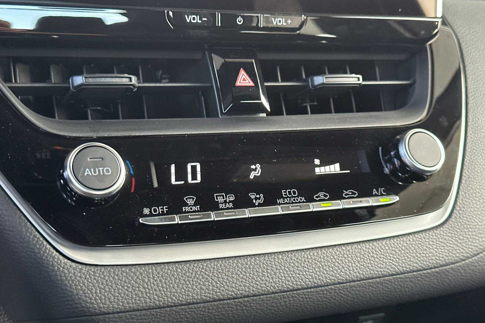 2027 Toyota Corolla SE