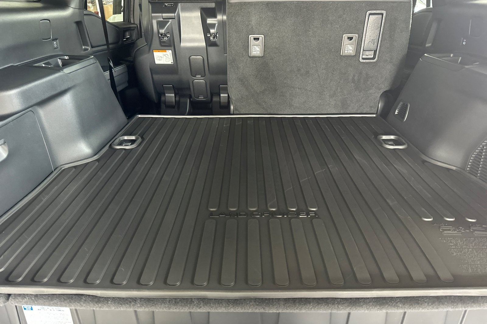 2027 Toyota Land Cruiser Base
