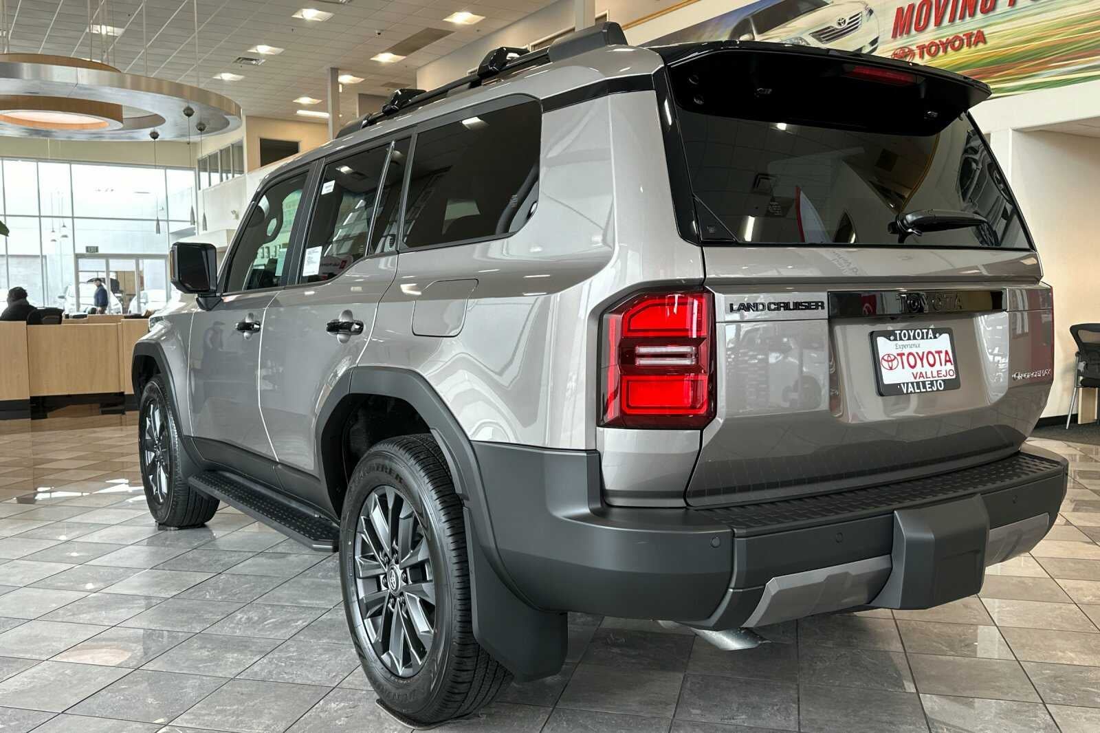 2026 Toyota Land Cruiser Base