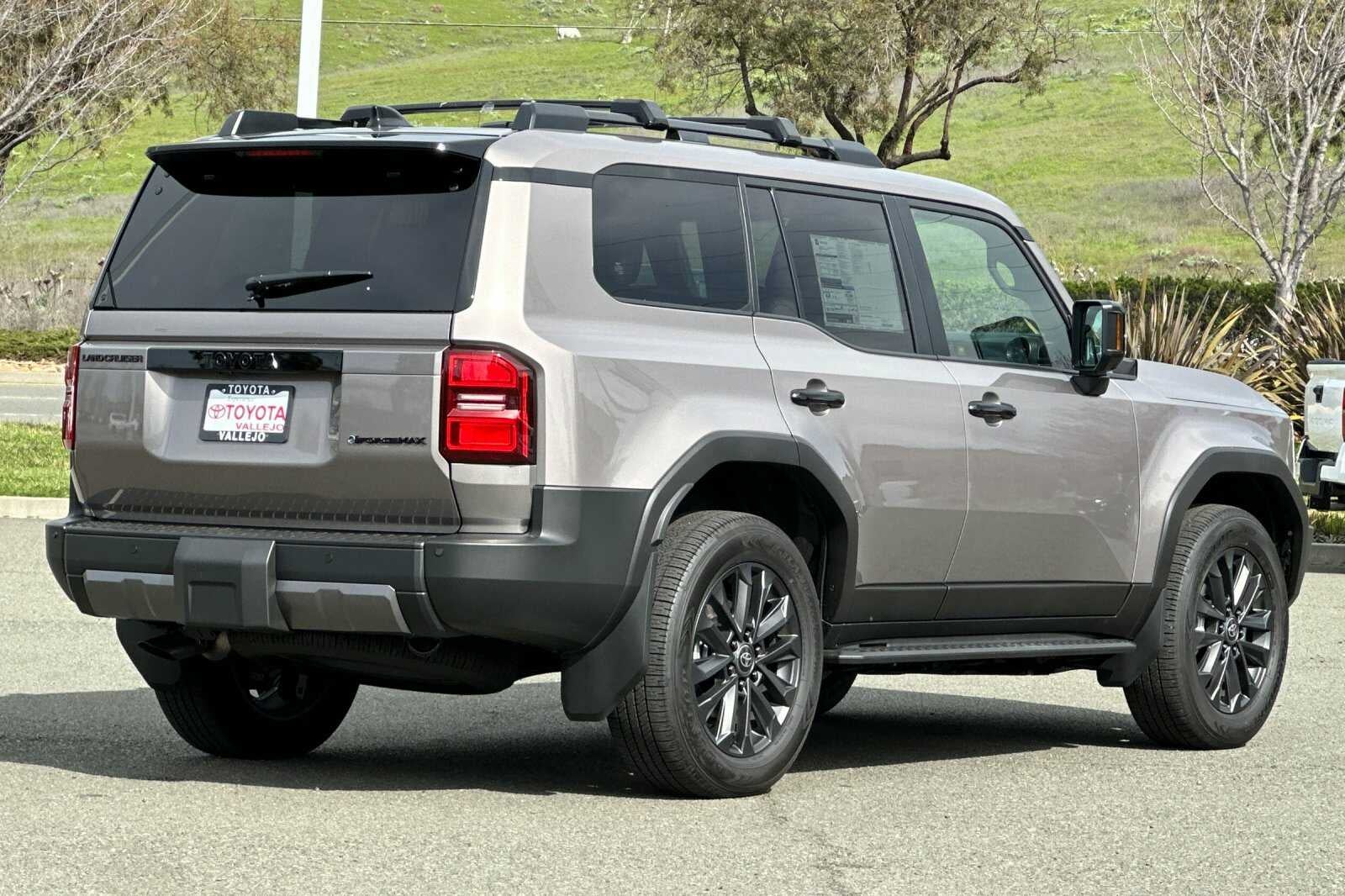 2026 Toyota Land Cruiser Base