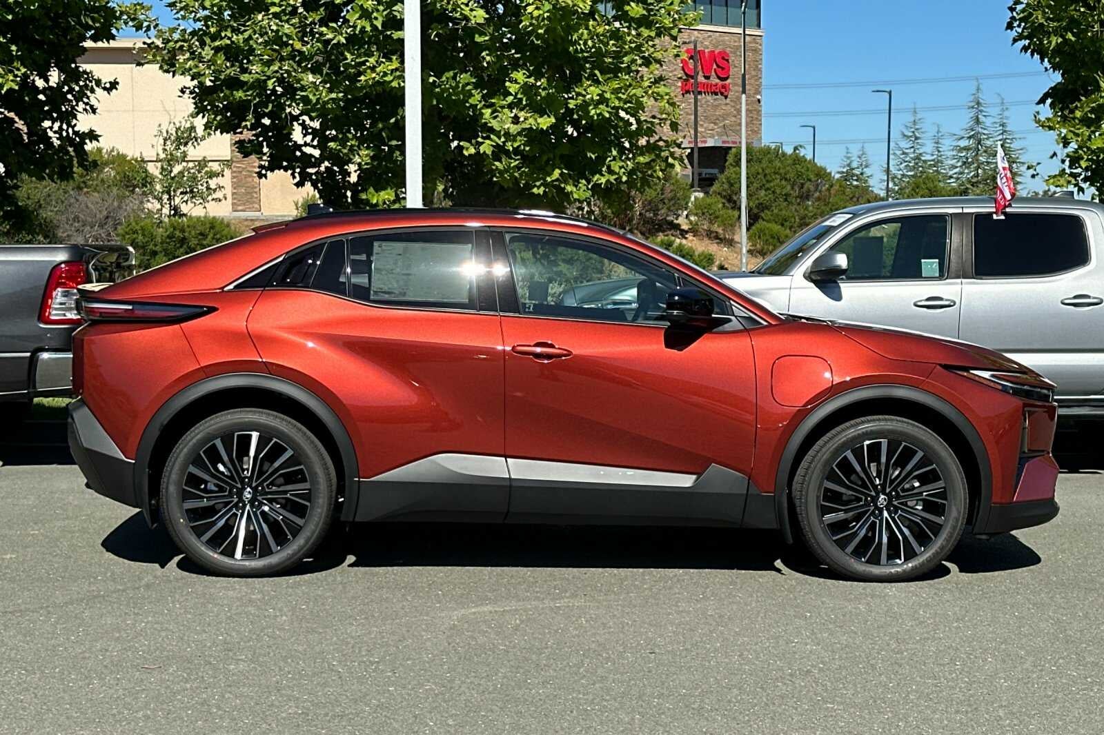 2026 Toyota C-HR XSE