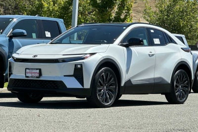 2026 Toyota C-HR XSE