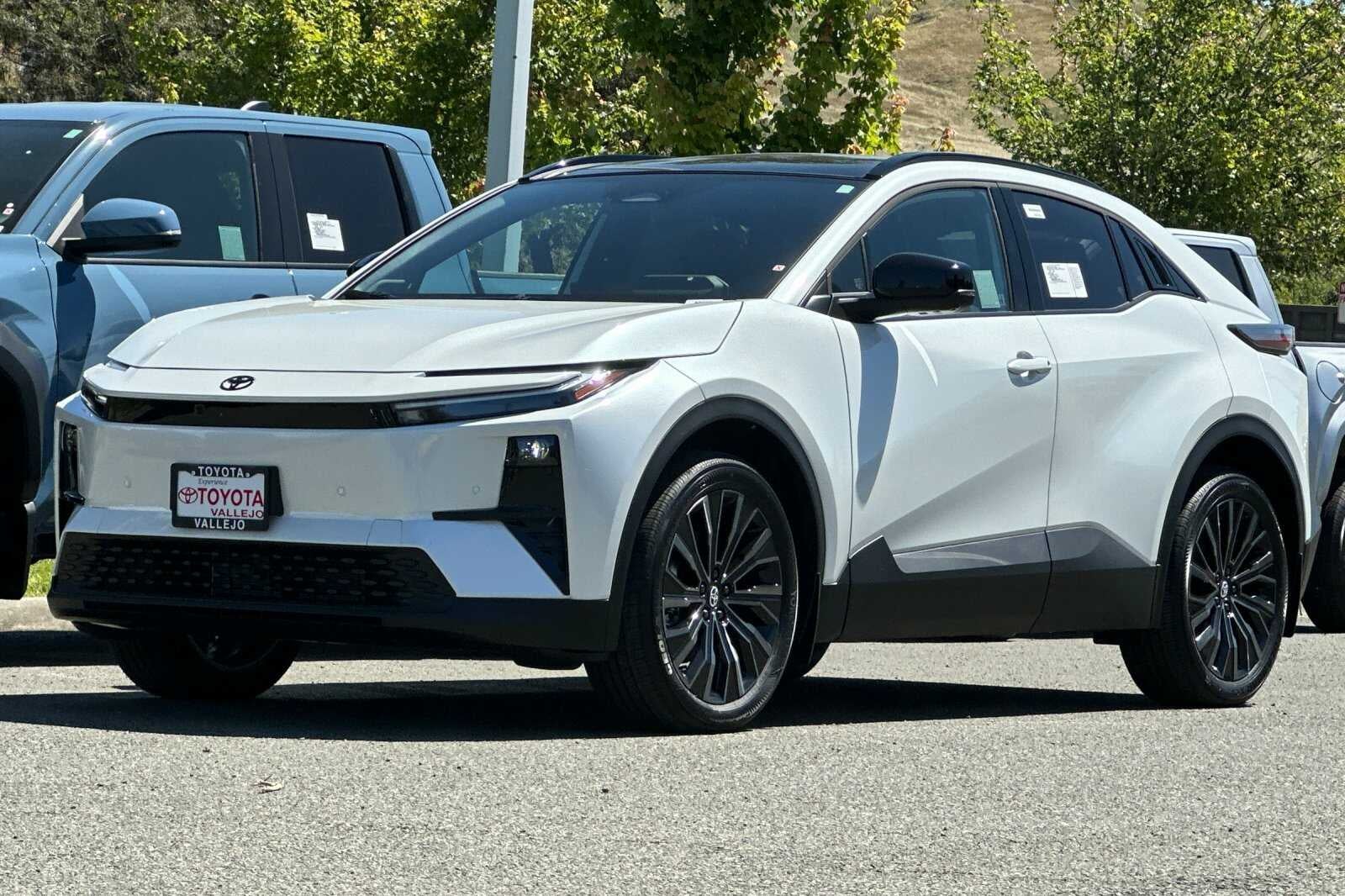 2026 Toyota C-HR XSE