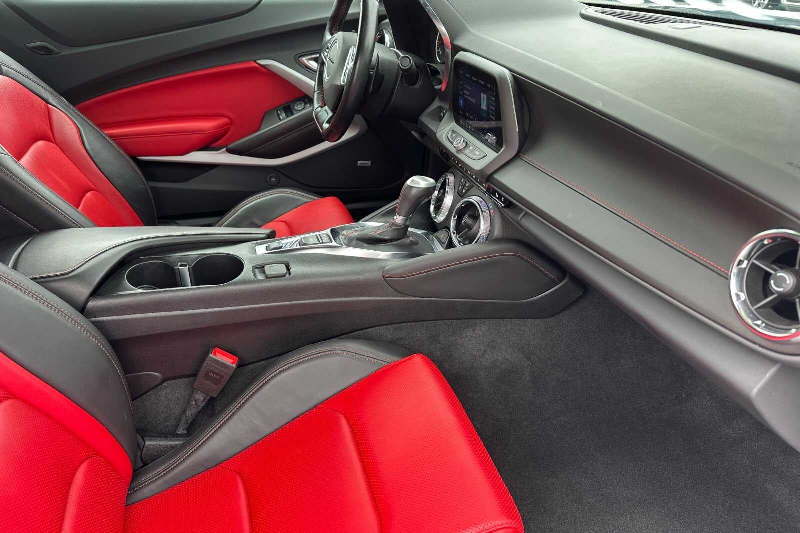 2023 Chevrolet Camaro 2LT