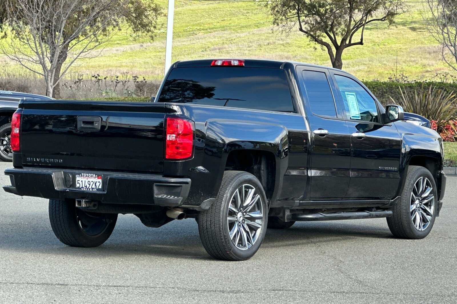 2018 Chevrolet Silverado 1500 Custom