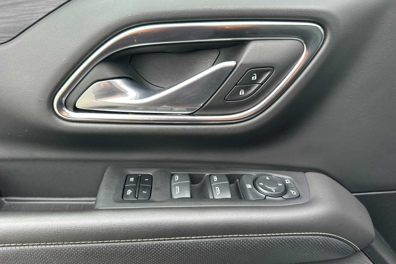 2024 GMC Yukon XL SLT