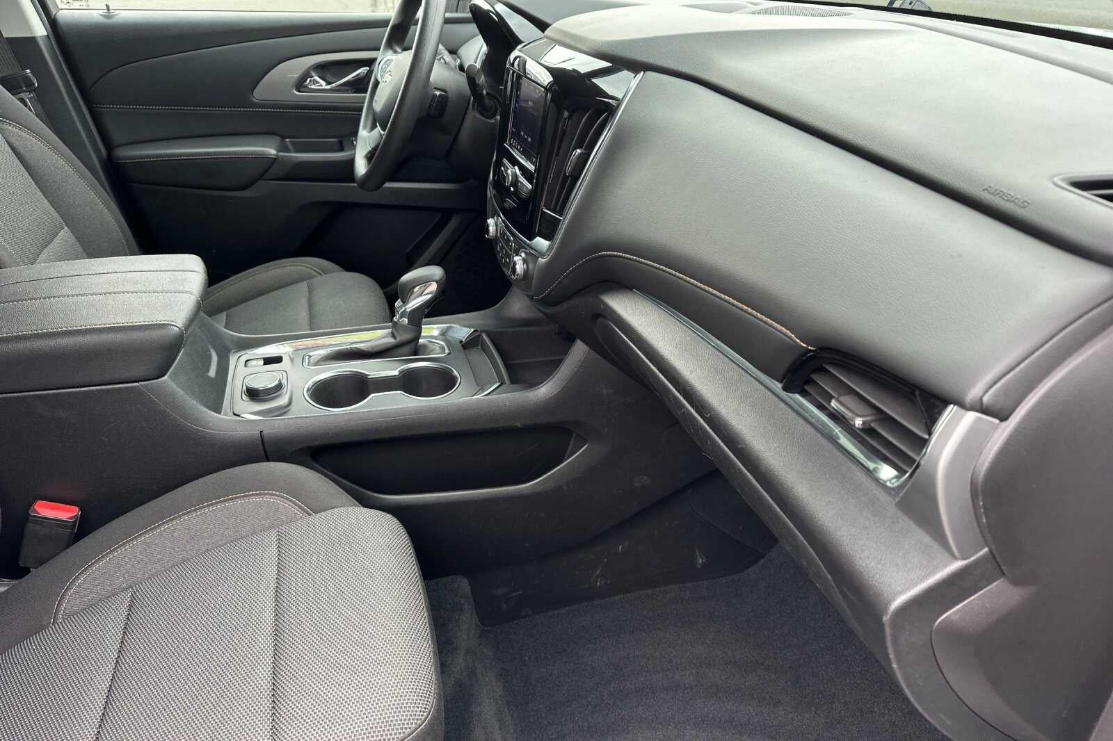 2021 Chevrolet Traverse LS